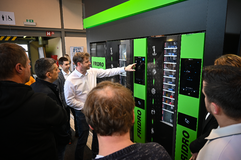 Avtomati na razstavnem prostoru Fridro